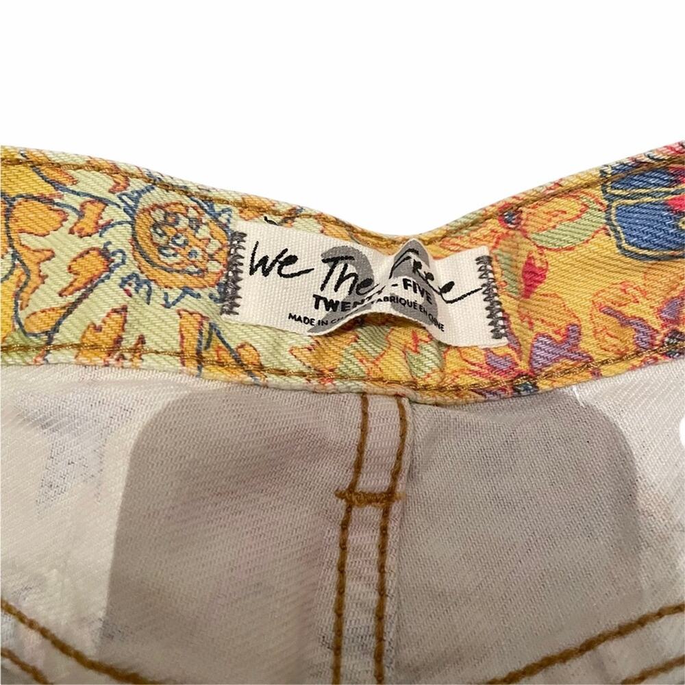 Free People Alani Boho Floral Denim Bermuda Shorts Yellow Banana Size 25 NWT - Picture 7 of 9